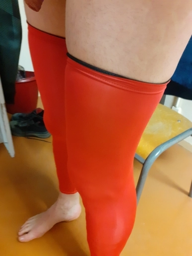 CTHOPER Basketball Thigh High Compression Leg Sleeves - 1 Pcs