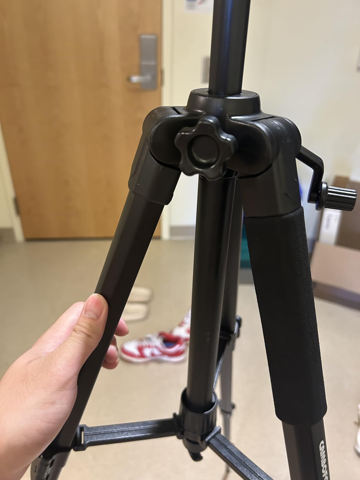 D2HjQWkhYx.jpg?x-oss-process=