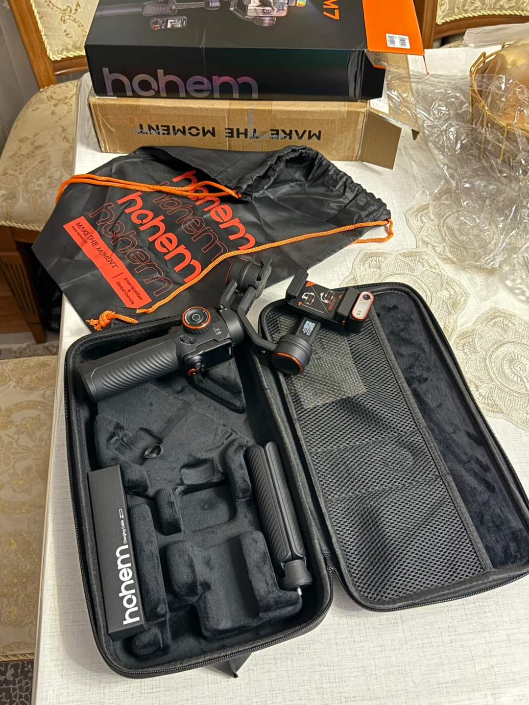 Hohem iSteady M7 – AI-Powered Gimbal for Phone