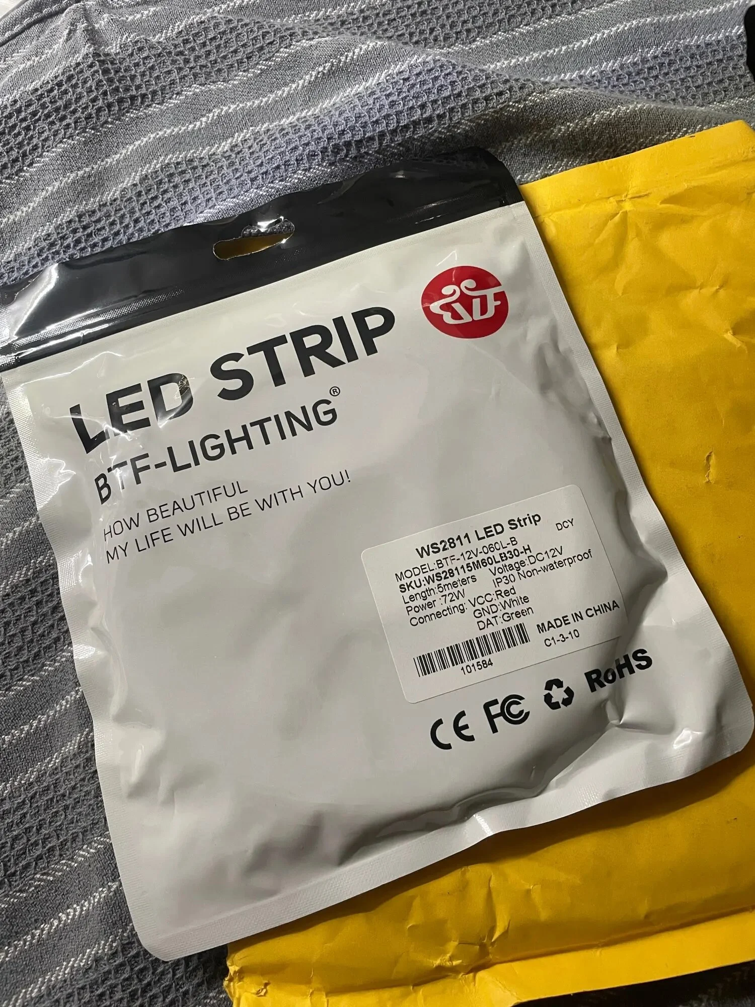 WS2811 LED Pixels Strip 30/48/60/96/144leds/m Addressable DC12V –  BTF-LIGHTING