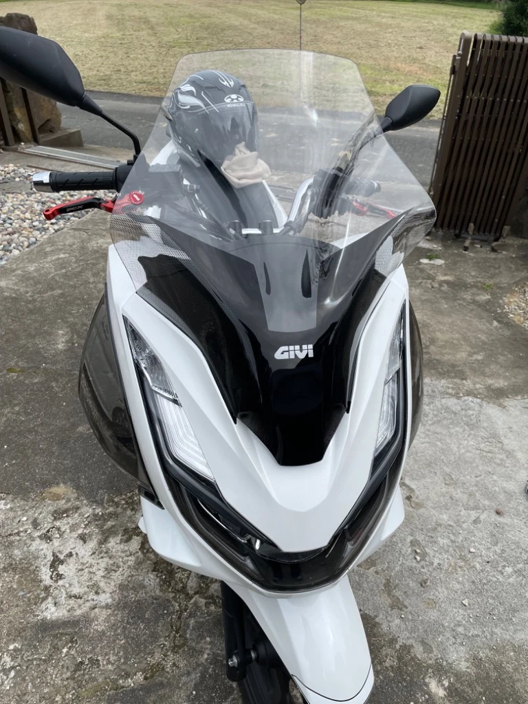 GIVI D1190ST ウインドスクリーン クリア/HONDA PCX 160 KF47 GIVI D1190ST ウインドスクリーン クリア/HONDA PCX 160 KF47