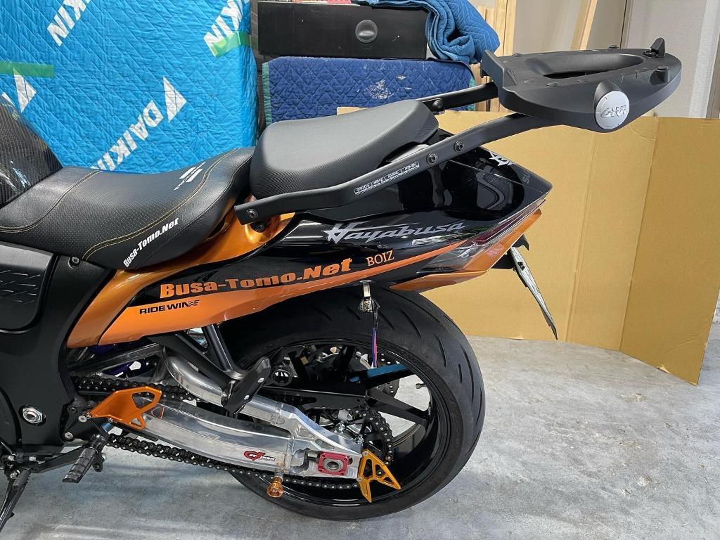 GIVI 3120FZ リアキャリア モノラック MONORACK/SUZUKI GSX GIVI 3120FZ リアキャリア モノラック MONORACK/SUZUKI GSX