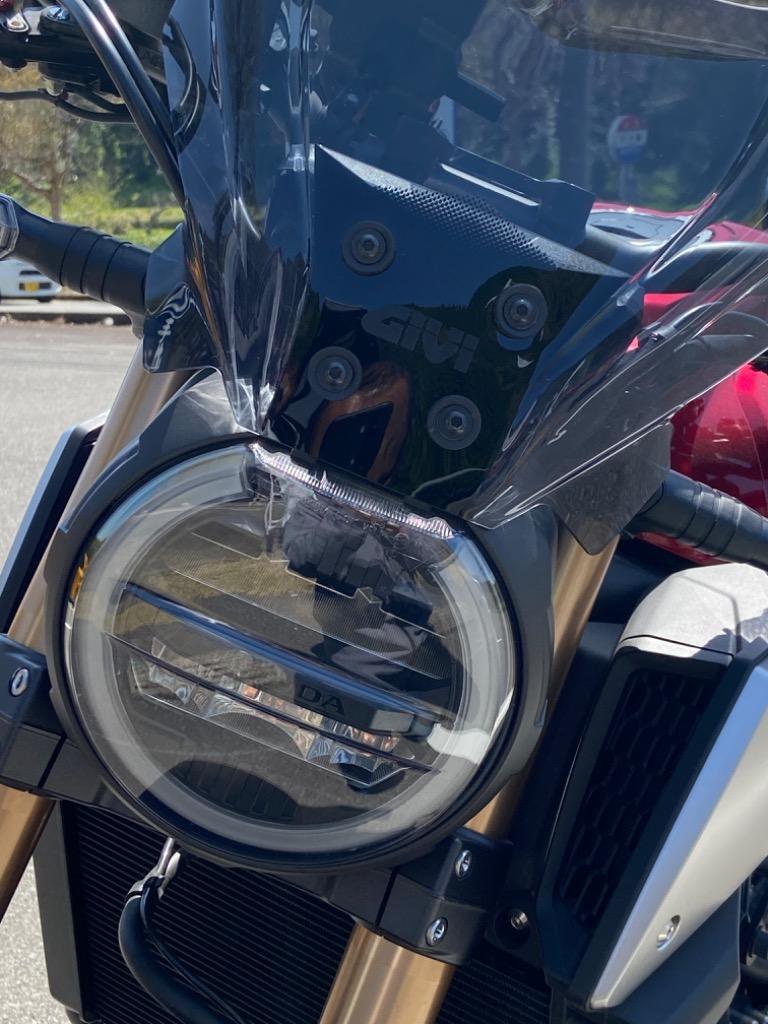 ジビGIVI製CBR1100XXスーパーブラックバード ダークスモーク スモーク