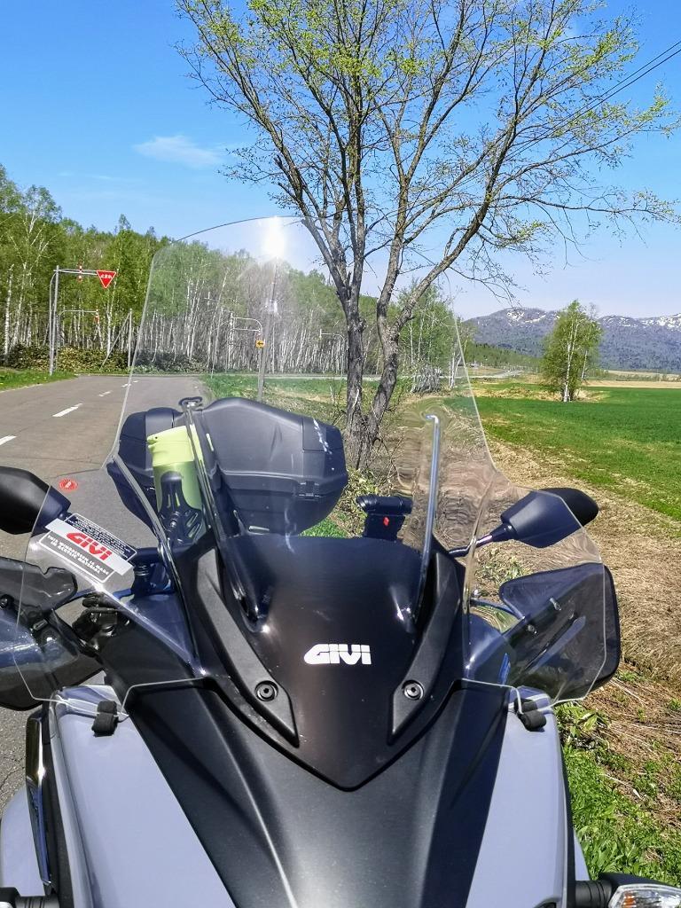 GIVI D2149ST スクリーン／YAMAHA TRICITY 300 (20 - 23)専用