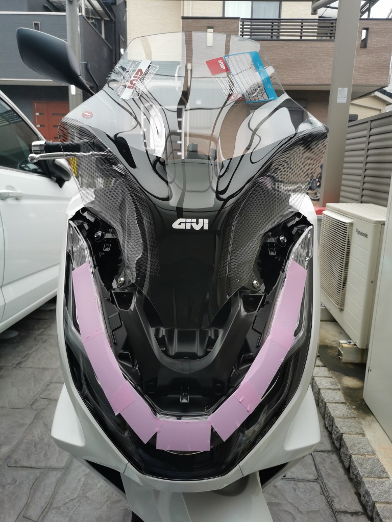 GIVI D1190ST スクリーンPCX160 KF47 /125 JK05 givi_pn_id_23827.jpg?fitin=357:357
