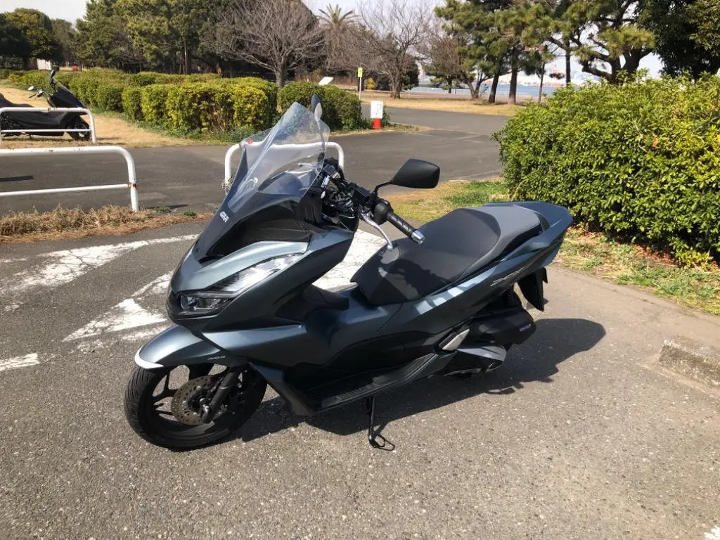 GIVI D1190ST ウインドスクリーン クリア/HONDA PCX 160 KF47 GIVI D1190ST ウインドスクリーン クリア/HONDA PCX 160 KF47