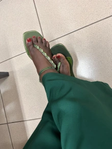 AKUA (Olive Green)