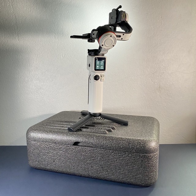 Crane M3S 3-Axis Camera Gimbal | Camera stabilizer | ZHIYUN Store