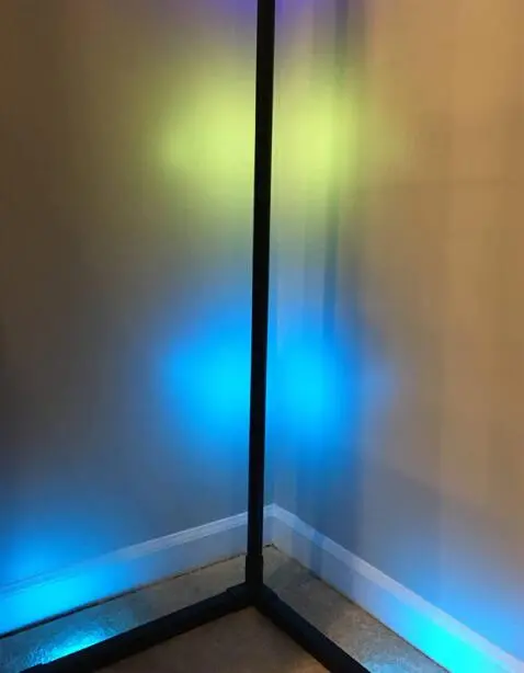 Lámpara de Pie de Esquina RGB, RGB LED Que Cambia de Color con Control  Remoto de AplicacióN, Lampara RGB Sincronización  deMúSica/TemporizacióN/Intensidad Regulable, Luz de Inteligente de 41  Pulgadas, luces LED Estar, Juegos