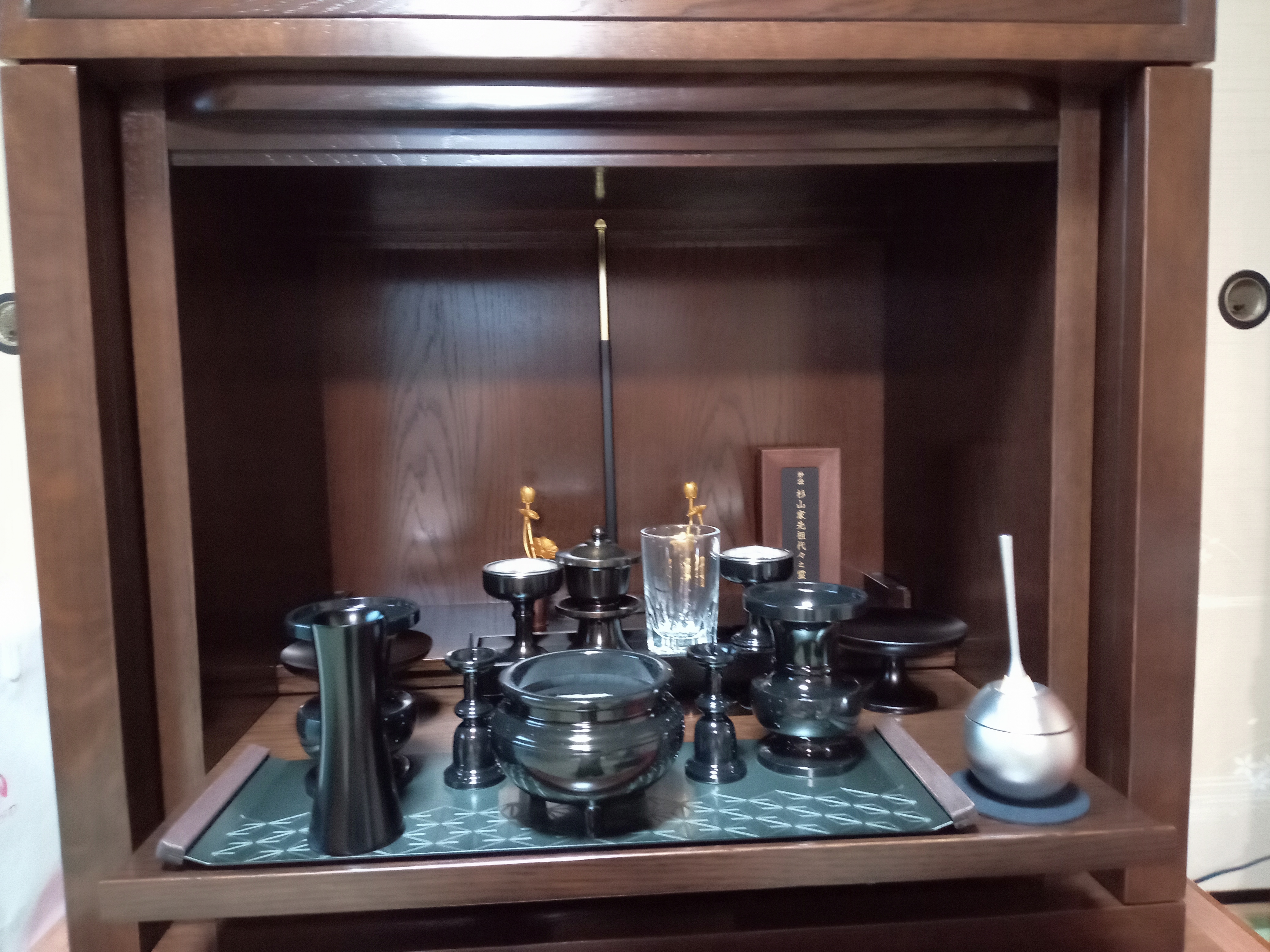 紫壇のテーブル☆こげ茶色♪ 仏壇 HKグランデージ ヒッコリーブラウン 高さ55cm | お仏壇の