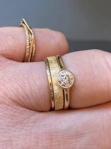 k18 バングル Avaron Torquent bangle Lサイズ Torquent Bangle – AVARON