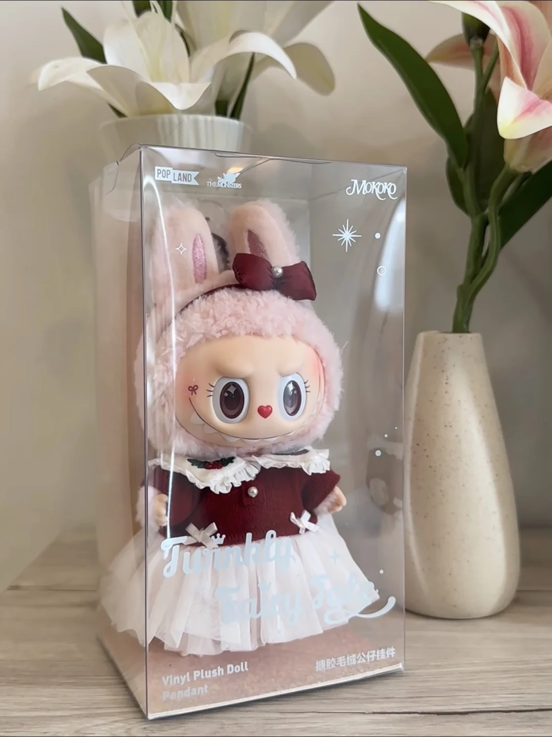 ぬいぐるみ MEGA  MOLLY 400% Velvet Flowers Mega Royal Molly Velvet Flowers 400% – Sydney Labubu