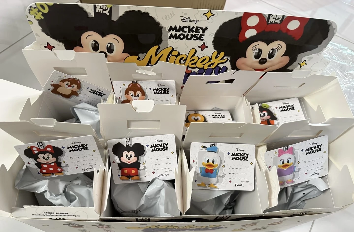 popmart Disney MICKEY Family 3体セット Pucky Blind Box - Mickey Family - Blind Box – Pickaparty