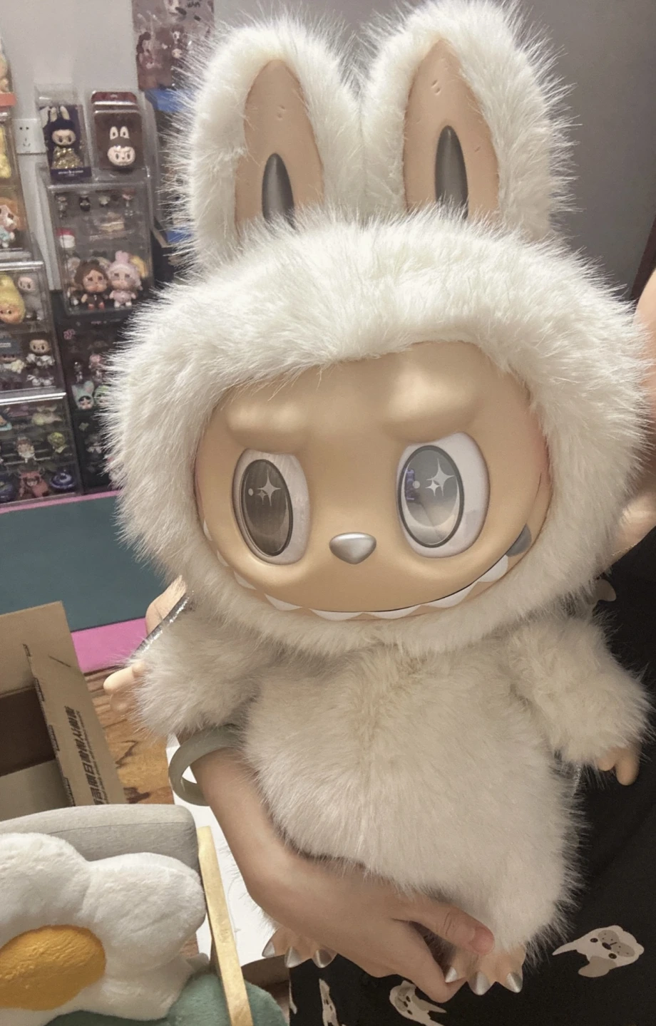Labubu THE MONSTERS - ANGEL IN CLOUDS Vinyl Face Doll (58cm