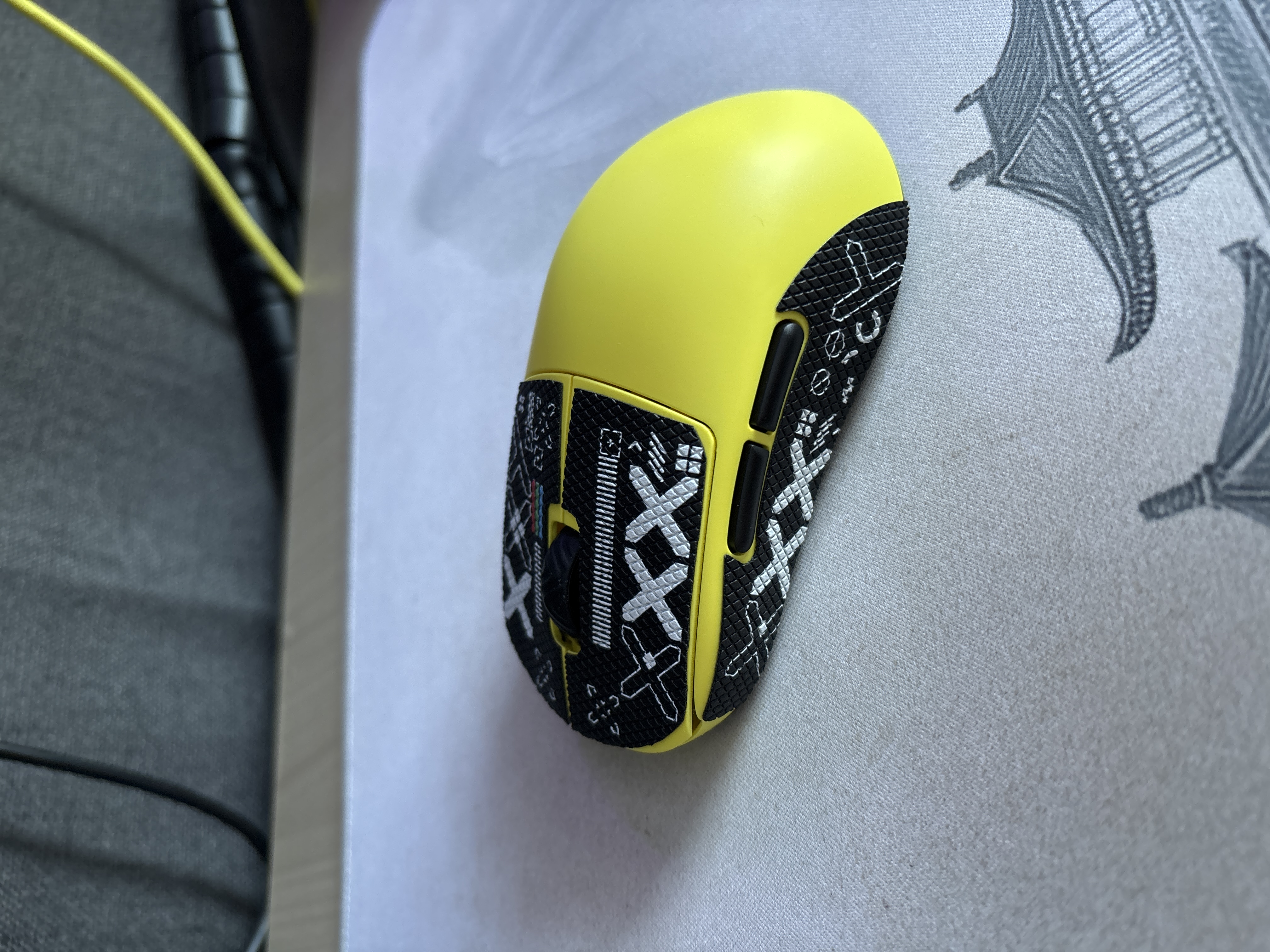 Scyrox V8