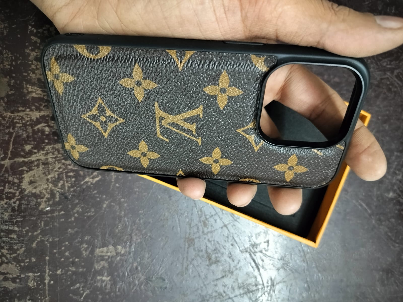 iPhone 14 Pro Louis Vuitton LV Leather Case - Brown – CASESILY iPhone 14 Pro Louis Vuitton LV Leather Case - Brown – CASESILY