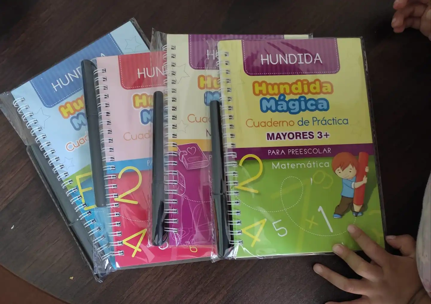 Caligrafía Mágica - Set de 4 cuadernos