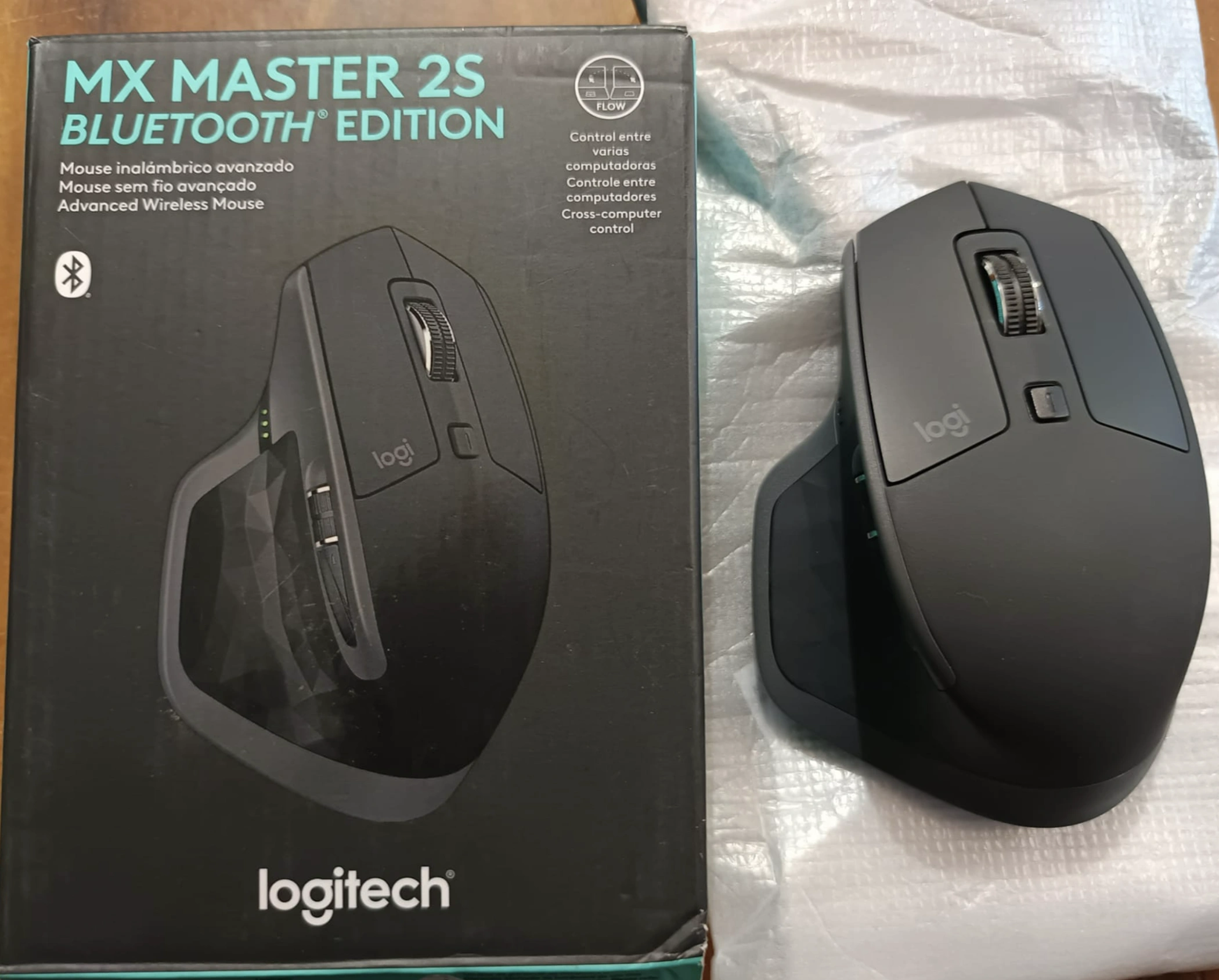 Logitech MX Master 2S Bluetooth Edition Wireless Mouse, Multi-Surface, Logitech MX Master 2S Bluetooth Edition Wireless Mouse, Multi-Surface,