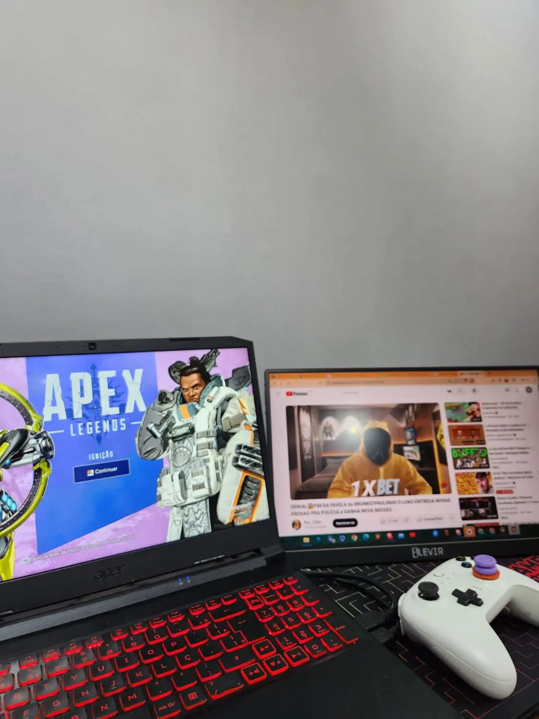 Monitor Portátil XG32 15.6 pol. + Capa em Fibra de carbono