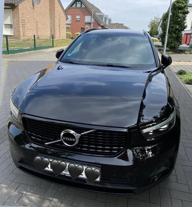 Customer vehicle