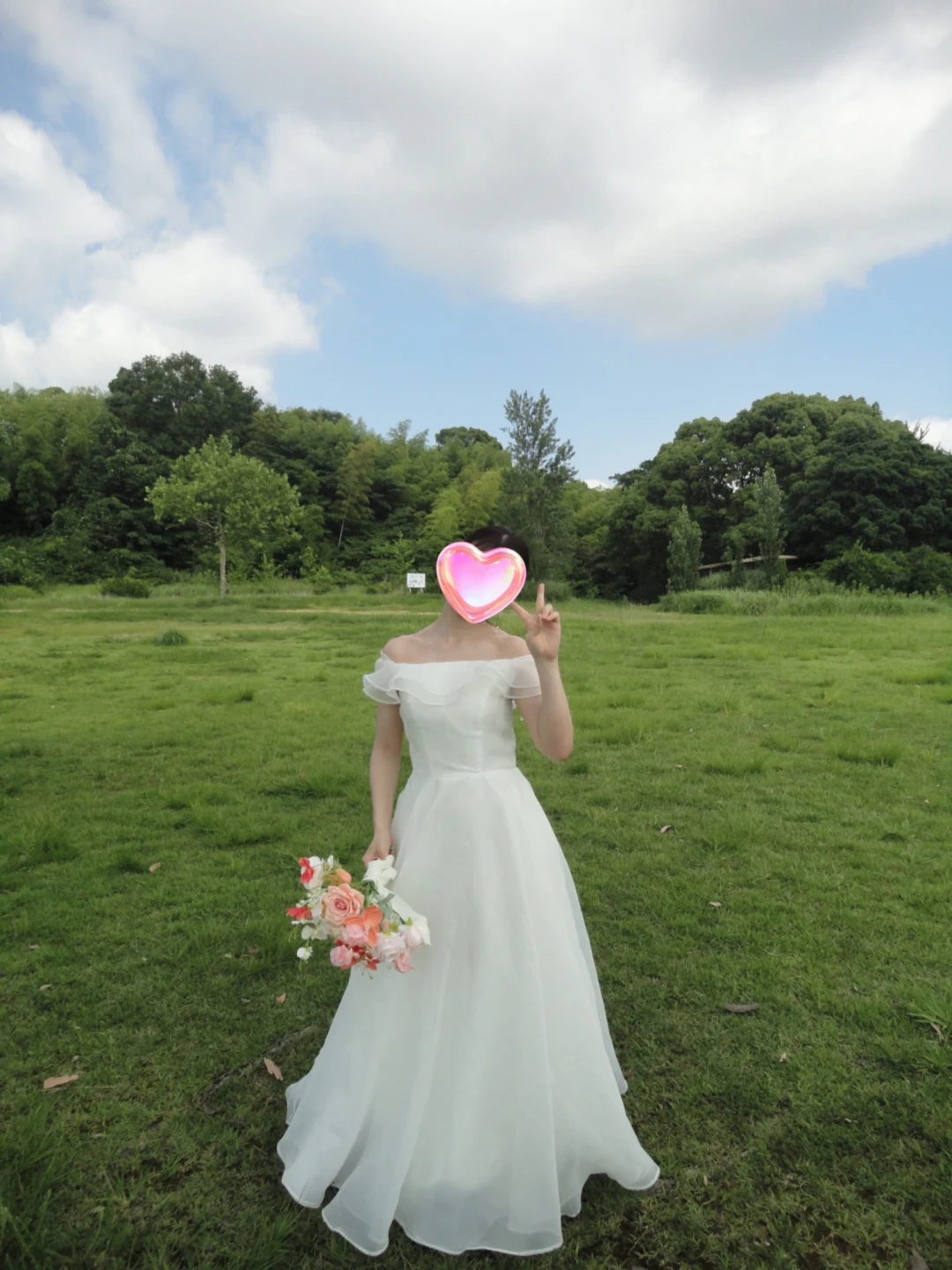 平均価格1万円ウェディングドレス販売｜リーズナブルで可愛いドレスを