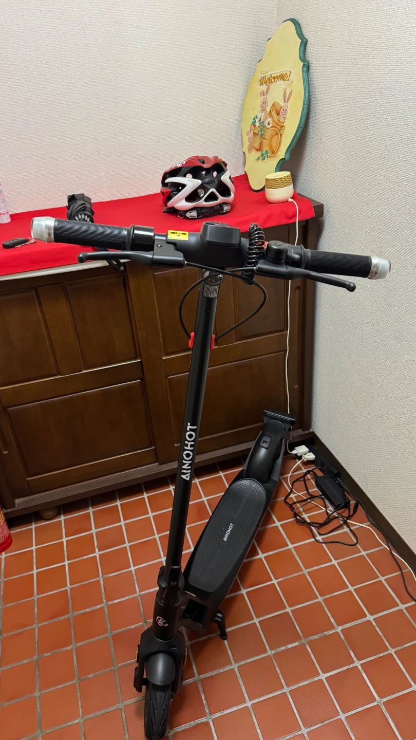 AINOHOT(アイノホット)｜特定小型原付電動キックボード・電動アシスト