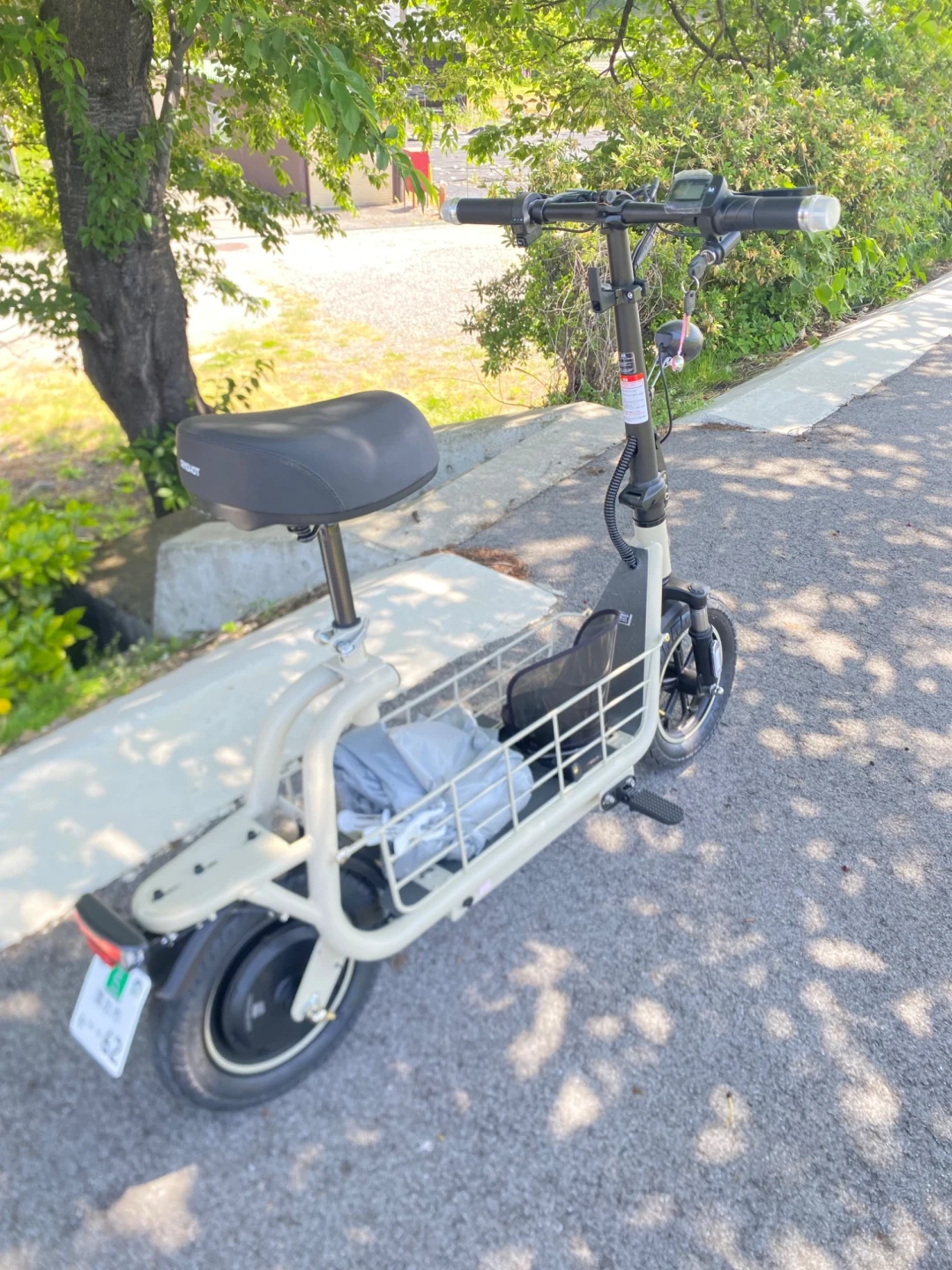 AINOHOT(アイノホット)｜特定小型原付電動キックボード・電動アシスト