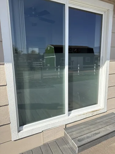 Modern reflective house window