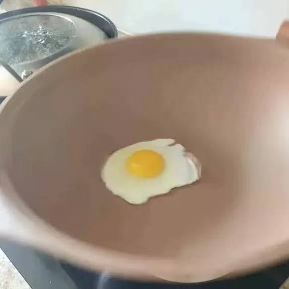 Non-Stick Clay Wok With Steamer Basket