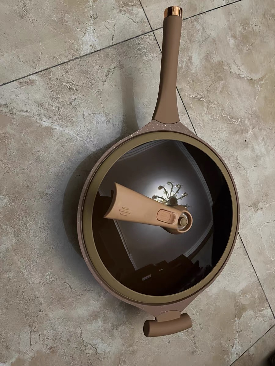 Non-Stick Clay Wok With Steamer Basket