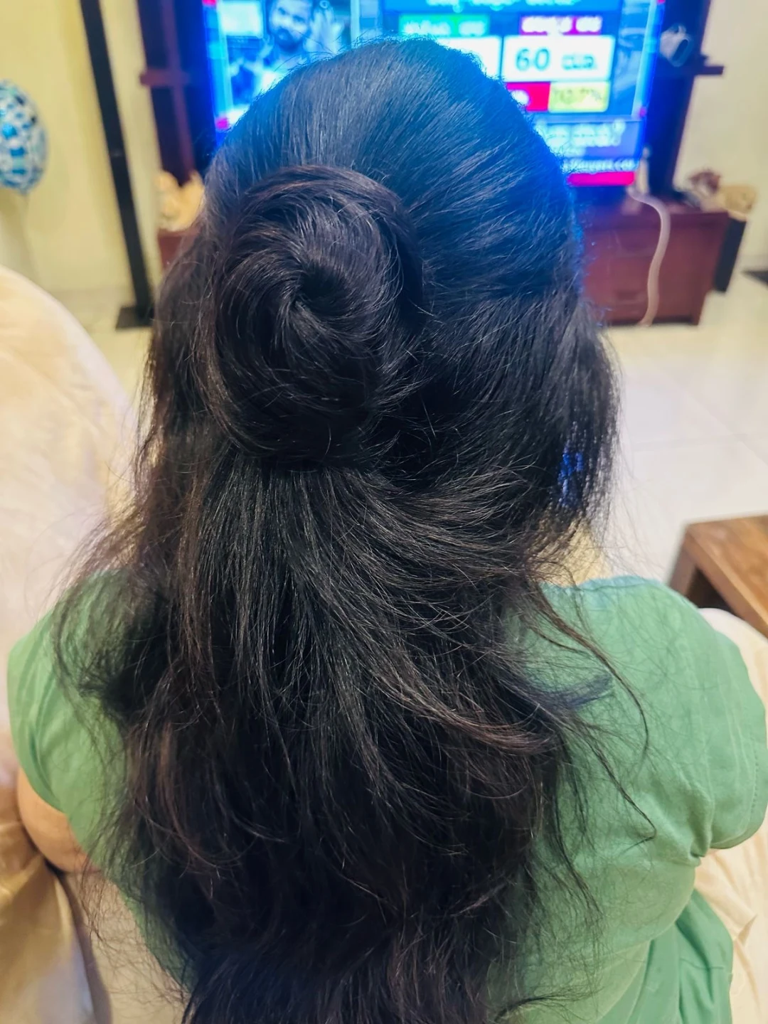 Unisex Clip-on Bun – Nish Hair, image size:1080x1440