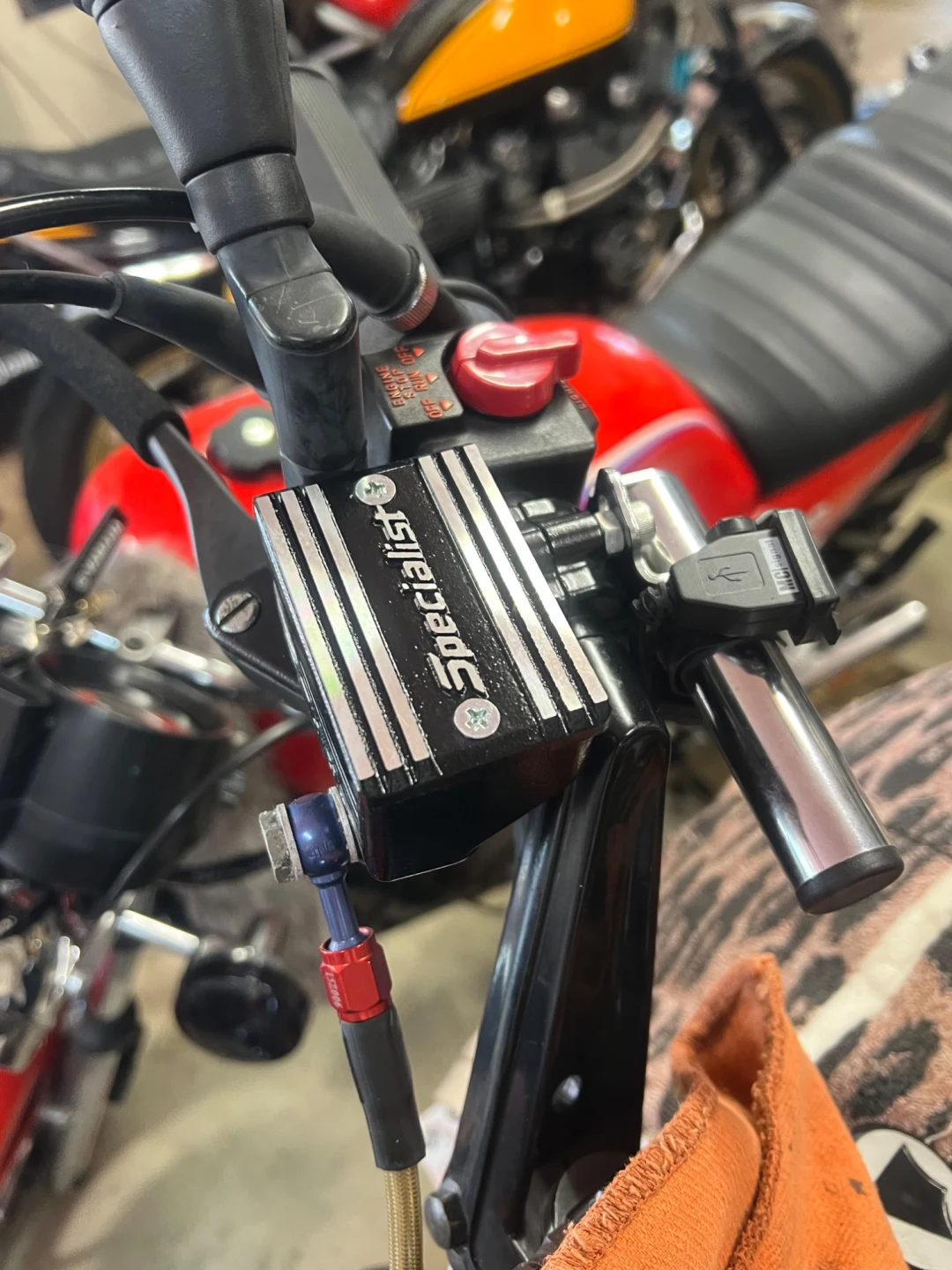 CBX400F CBX550F CBR400F マスターシリンダーキャップ マスターカバー