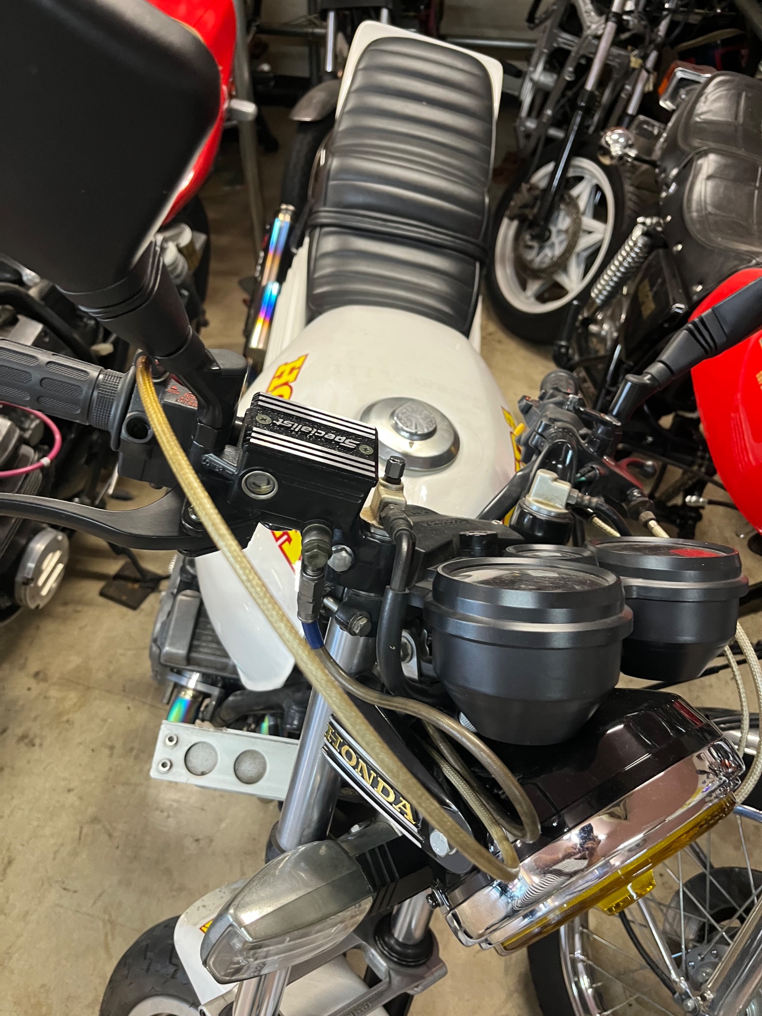 HONDA 純正 新品 CBX400F バッテリーサポートプレート 　（検索-CBX400FF F2 1型 2型 NC07 PC04 インテグラ 絶版 希少 当時物 CBX400F 純正バッテリーサポートプレート 当時物 ＣＢＸ550Ｆ