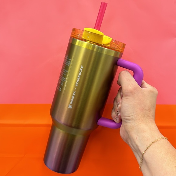 Stanley x Starbucks 40 OZ Yellow Cup – Limited Drop – Chug Charm