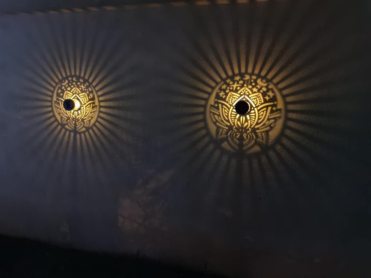 Solar garden light projection customer photo