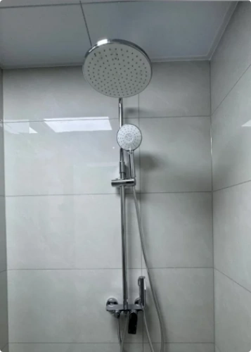 Customer shower glass cleaning result