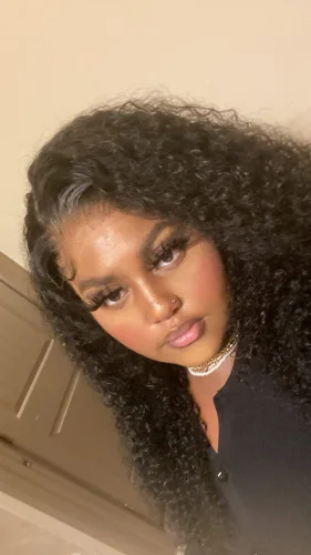 Hailey M. customer review