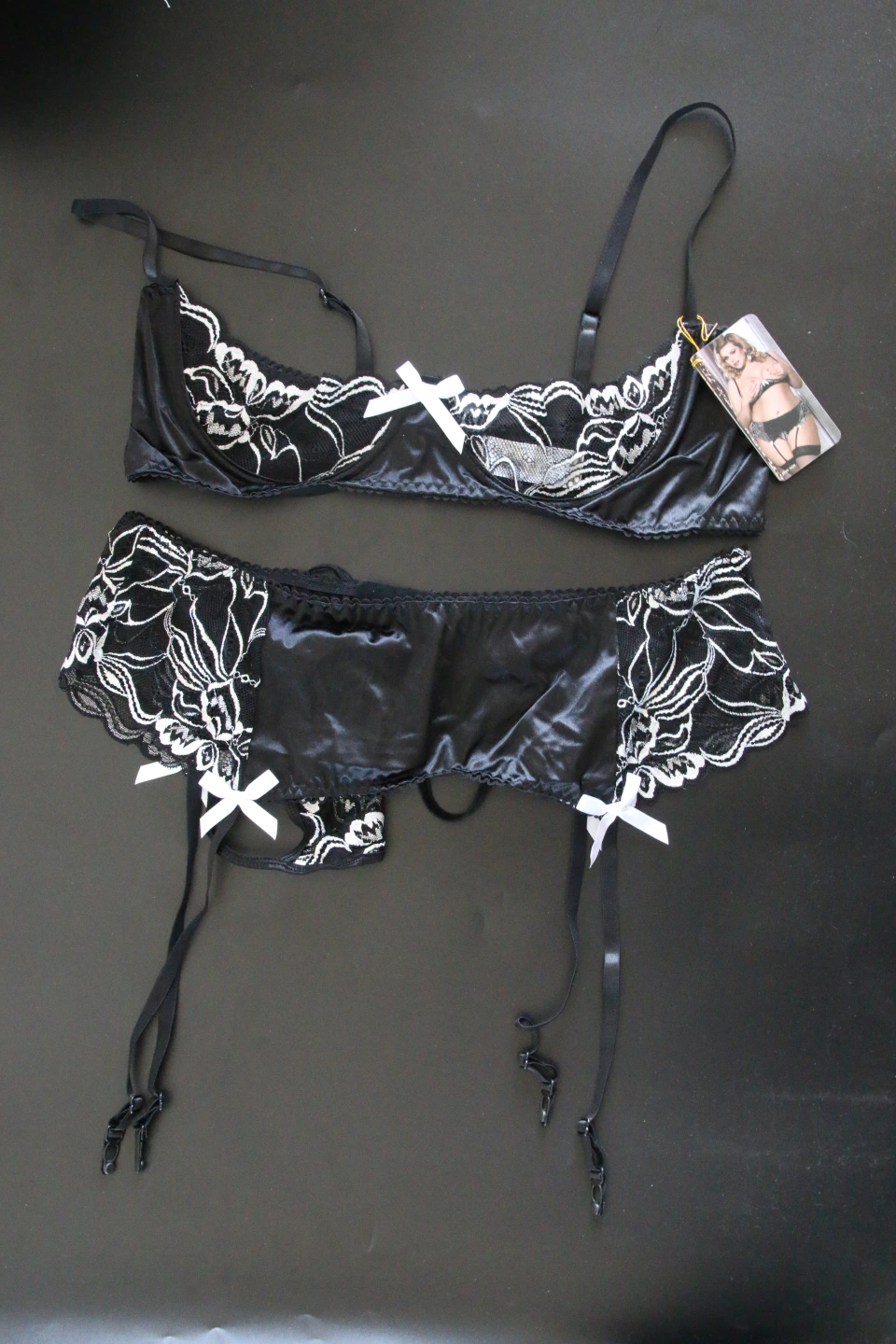 Women Plus Size Charm Sexy Lace Underwire Sheer Bra Set – LuckyPlusSize