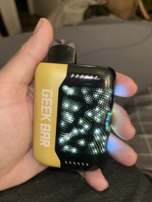 BANANA TAFFY FREEZE GEEK BAR PULSE X 25K
