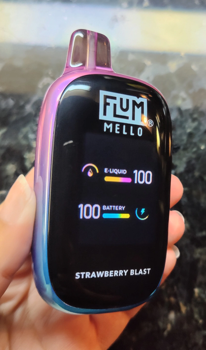 strawberry blast flum mello Lost Mary Vapes main image 0
