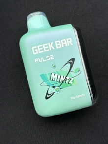 BLACK MINTZ GEEK BAR PULSE