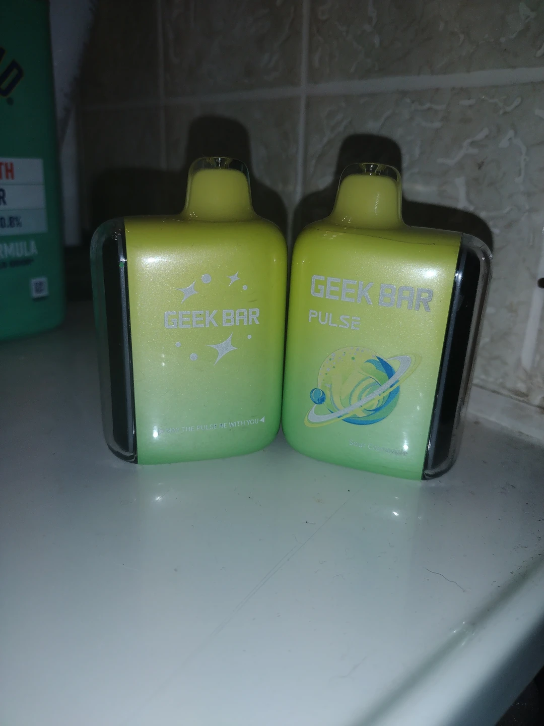elf bar vape uk Sour Cranapple GEEK BAR PULSE
