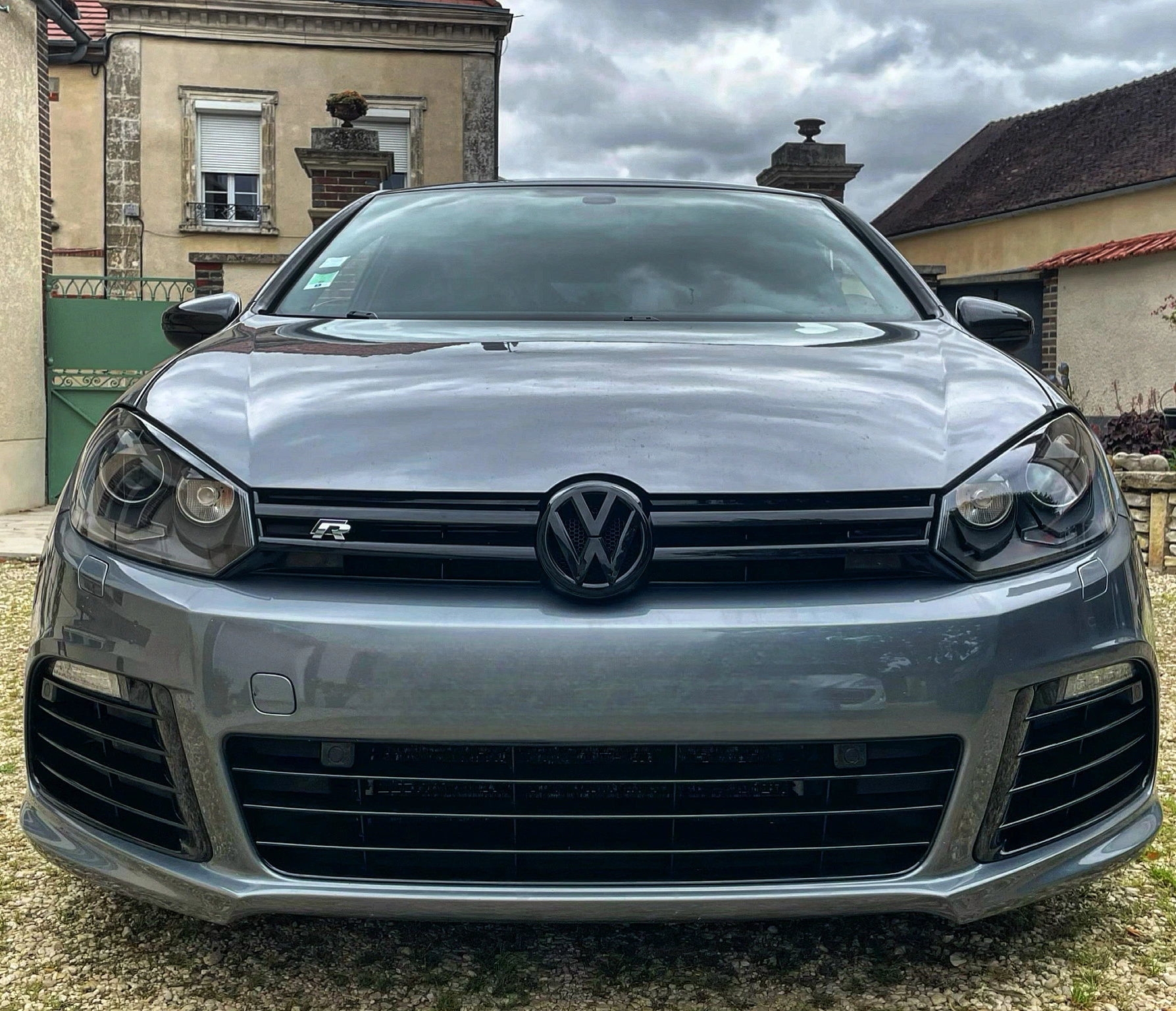 2x Logos Volkswagen Golf VII 7.5 Facelift Noir brillant 17+ avec