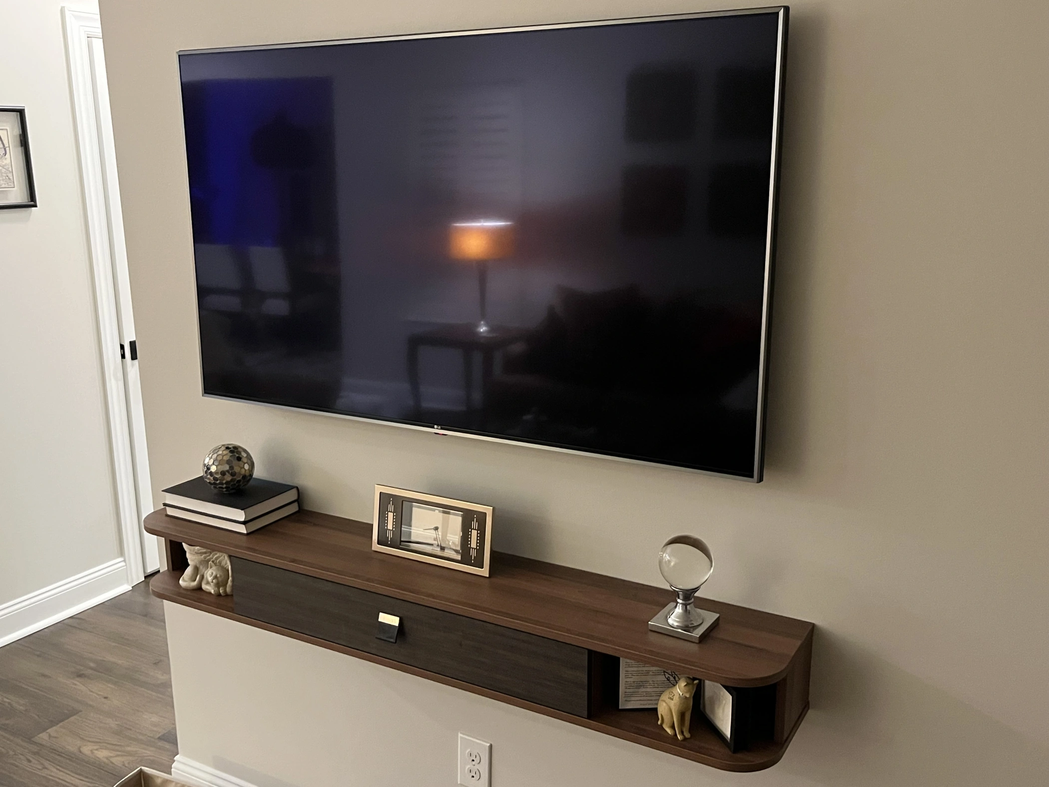 Floativa reviews: custom TV stand