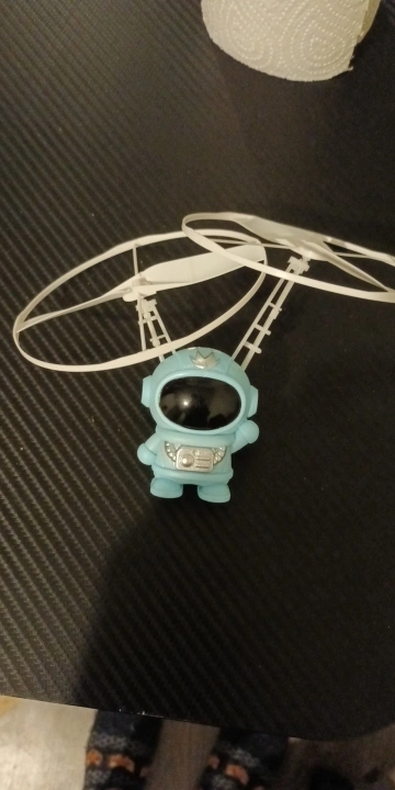 Robô Astronauta Inteligente - Carregamento USB