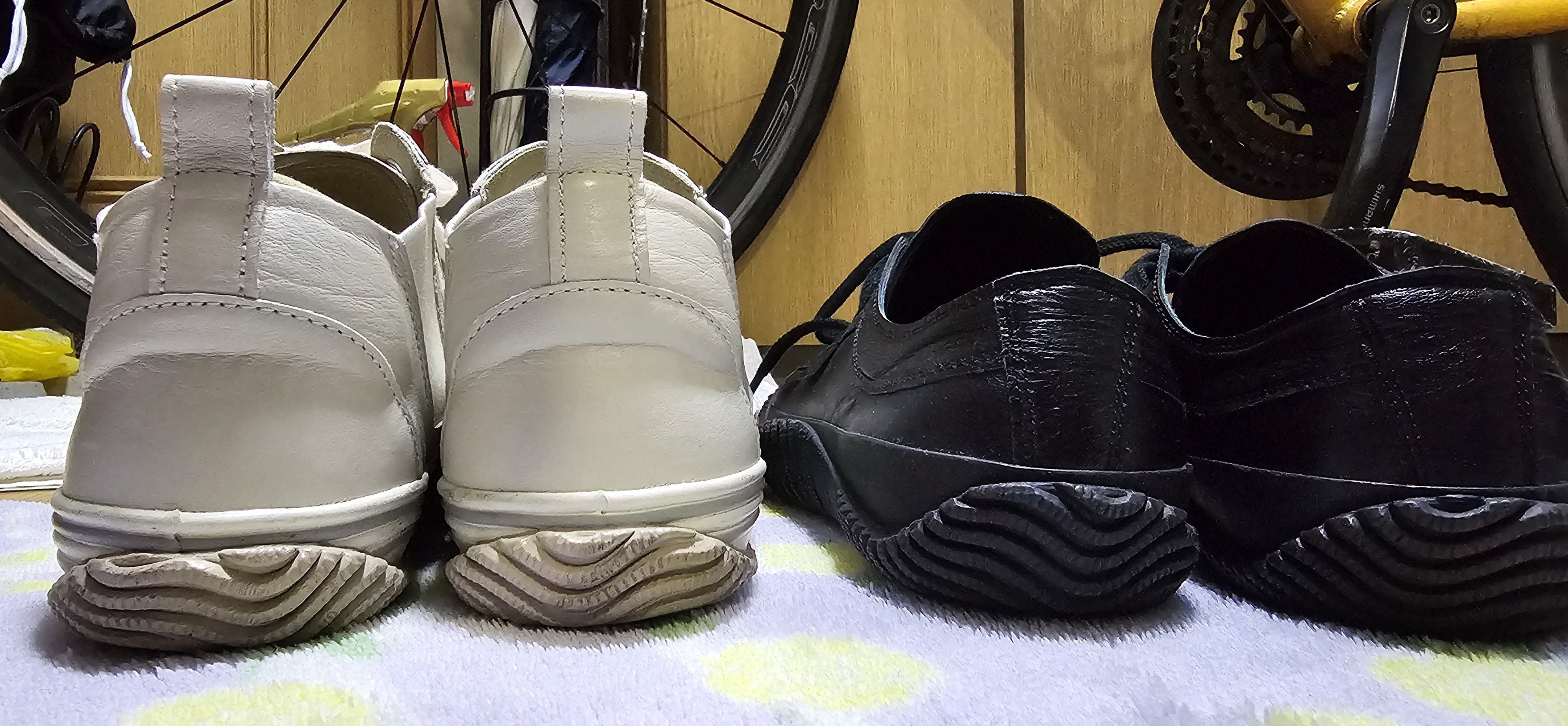 Junさん専用 黒 亀のカービング カービングウォレット 透かし彫り/サドル黒/GOLDパイソン