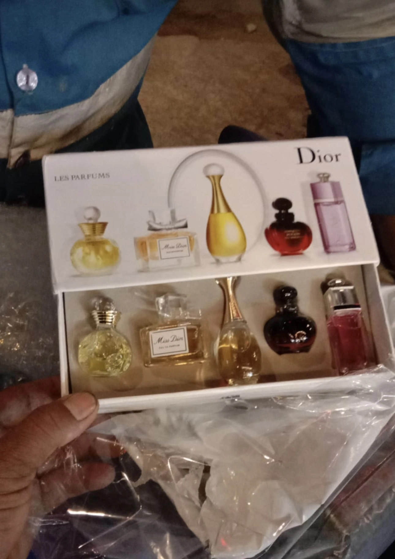 Dior perfume gift outlet set 5 bottle price