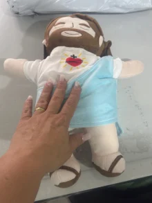 Peluche Jésus Qui Respire 38cm (Coloris Rouge