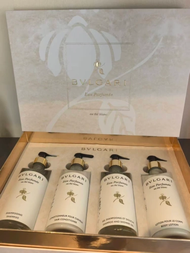 BVLGARI Hair & Body Set White Tea (300ML Each) » Buy Online